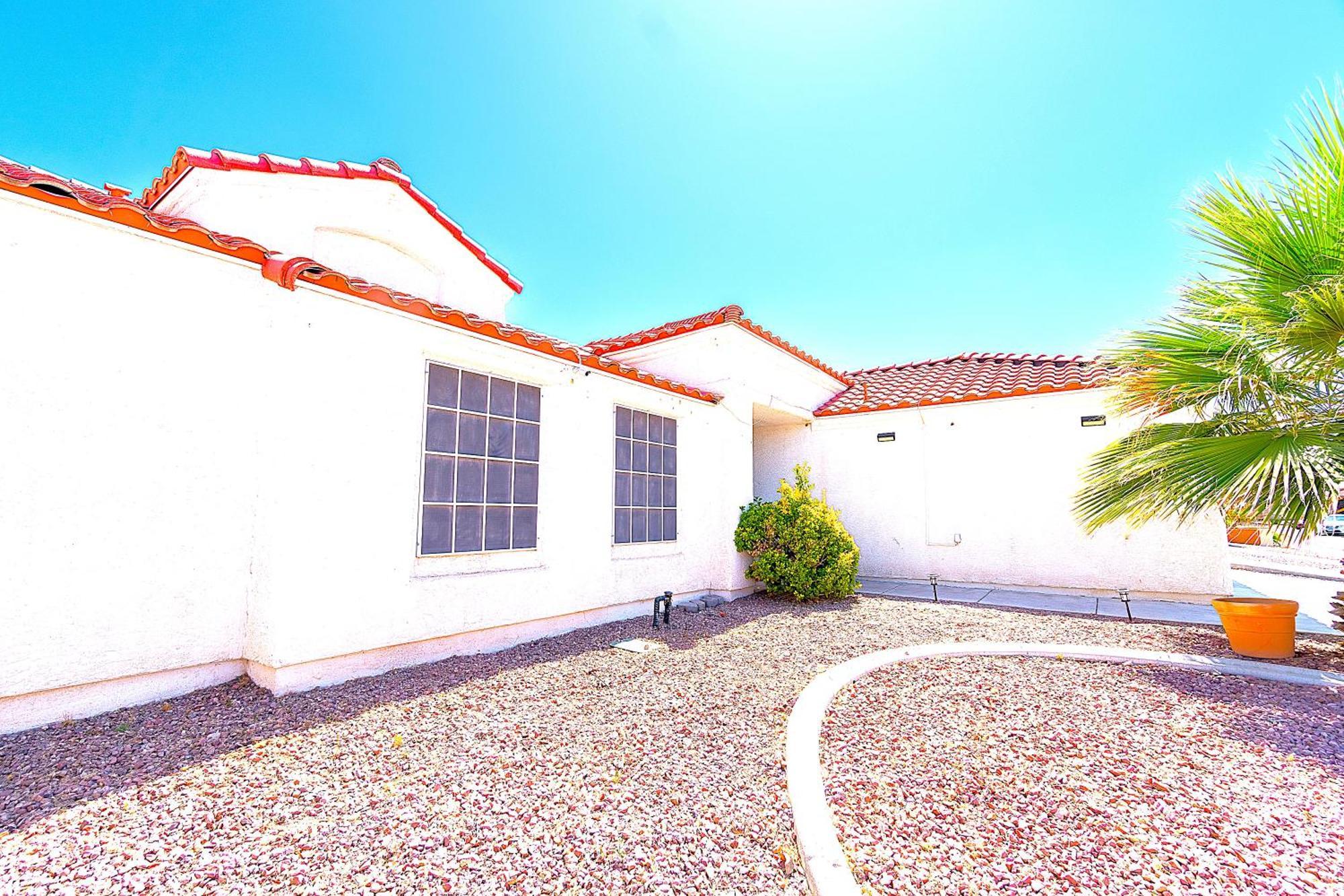 Gasthof Private Guestrooms In North Vegas Area *